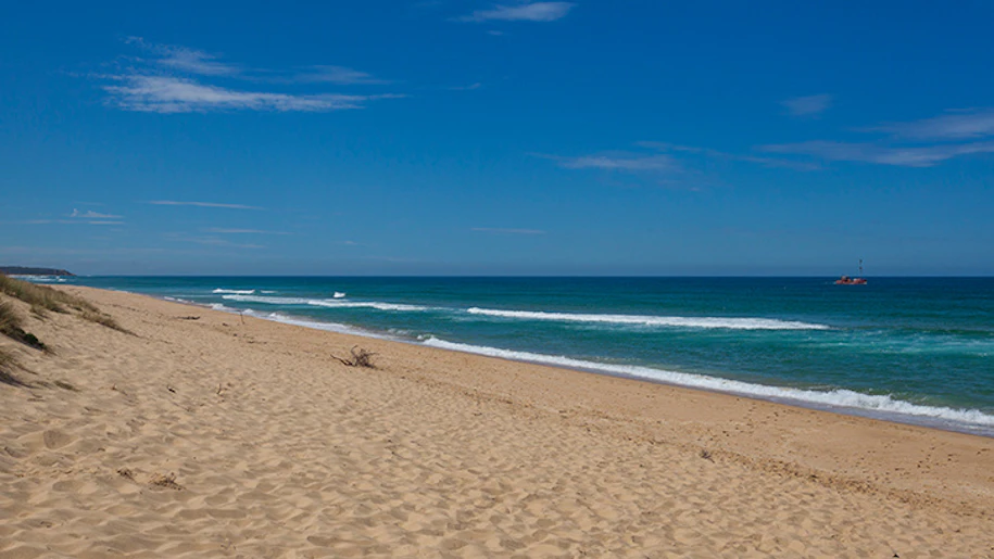 Eastern Beach: Sun, Sand, and Serenity