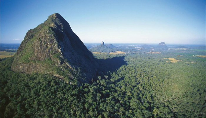 GLASS HOUSE MOUNTAINS NATIONAL PARK